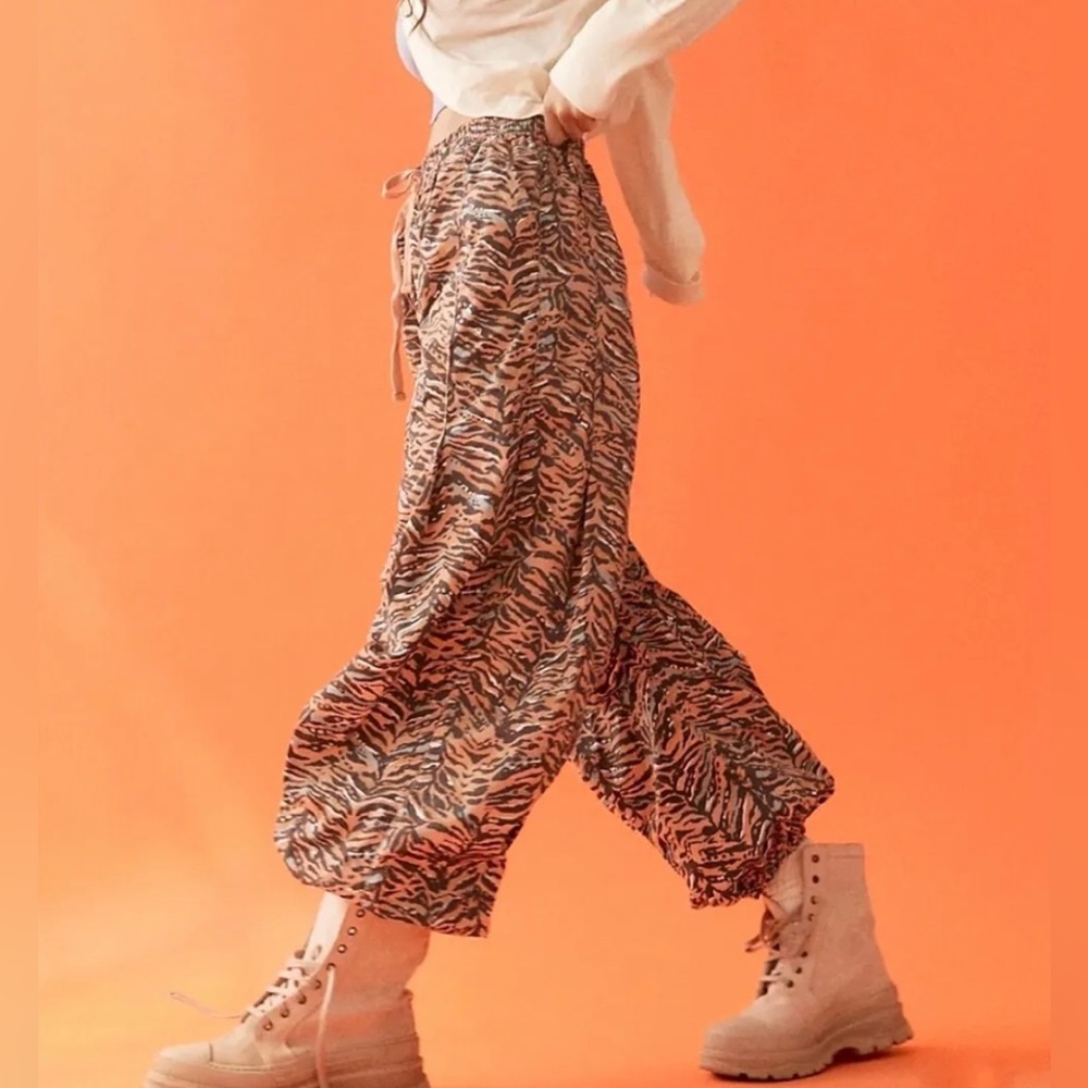 Free People Zephyr Printed Pants - Picture 4 of 10